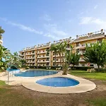 Recently Refurbished 2Br Flat Pool In Puerto Banus