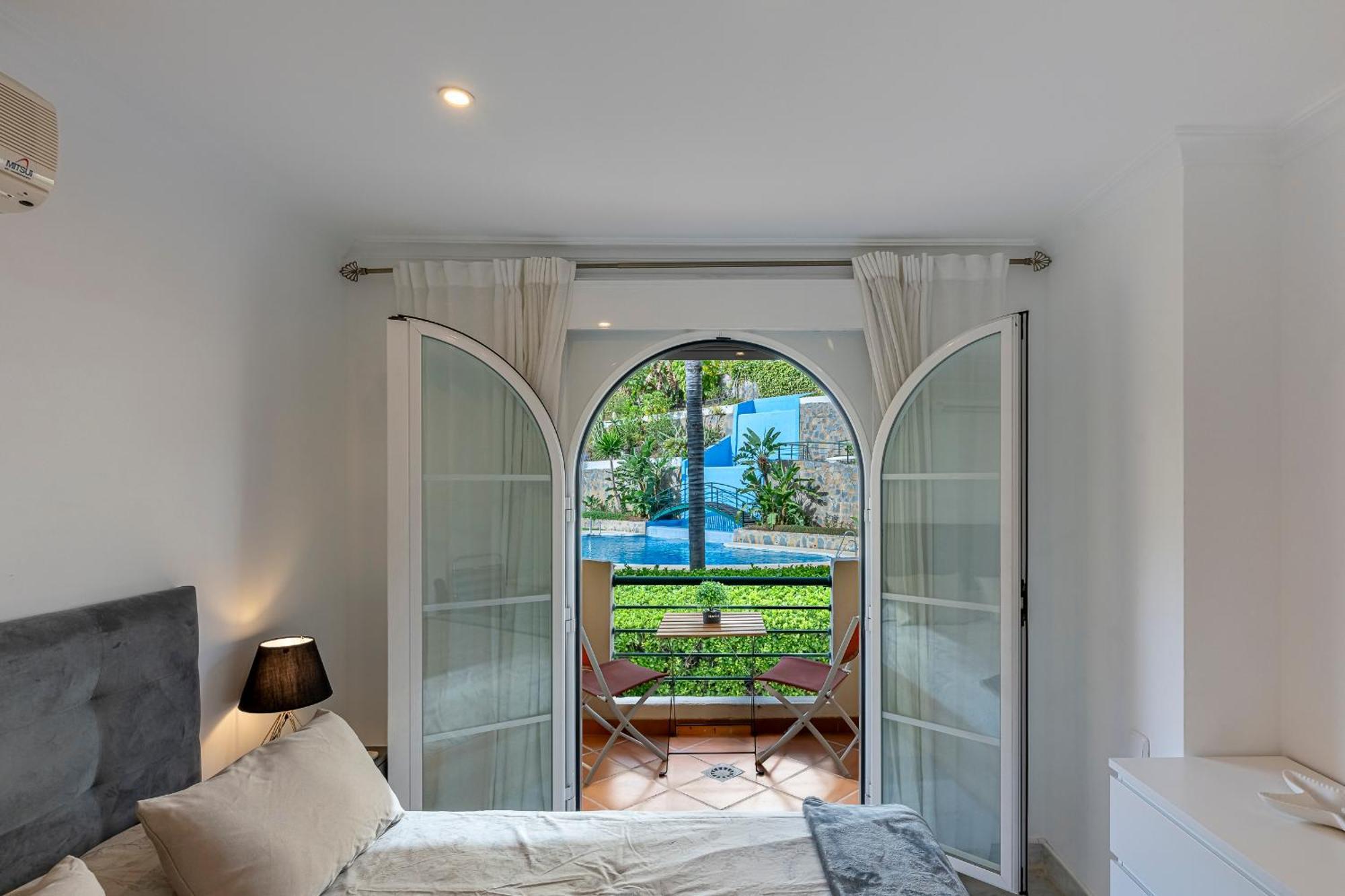Recently Refurbished 2br Flat Pool In Puerto Banus