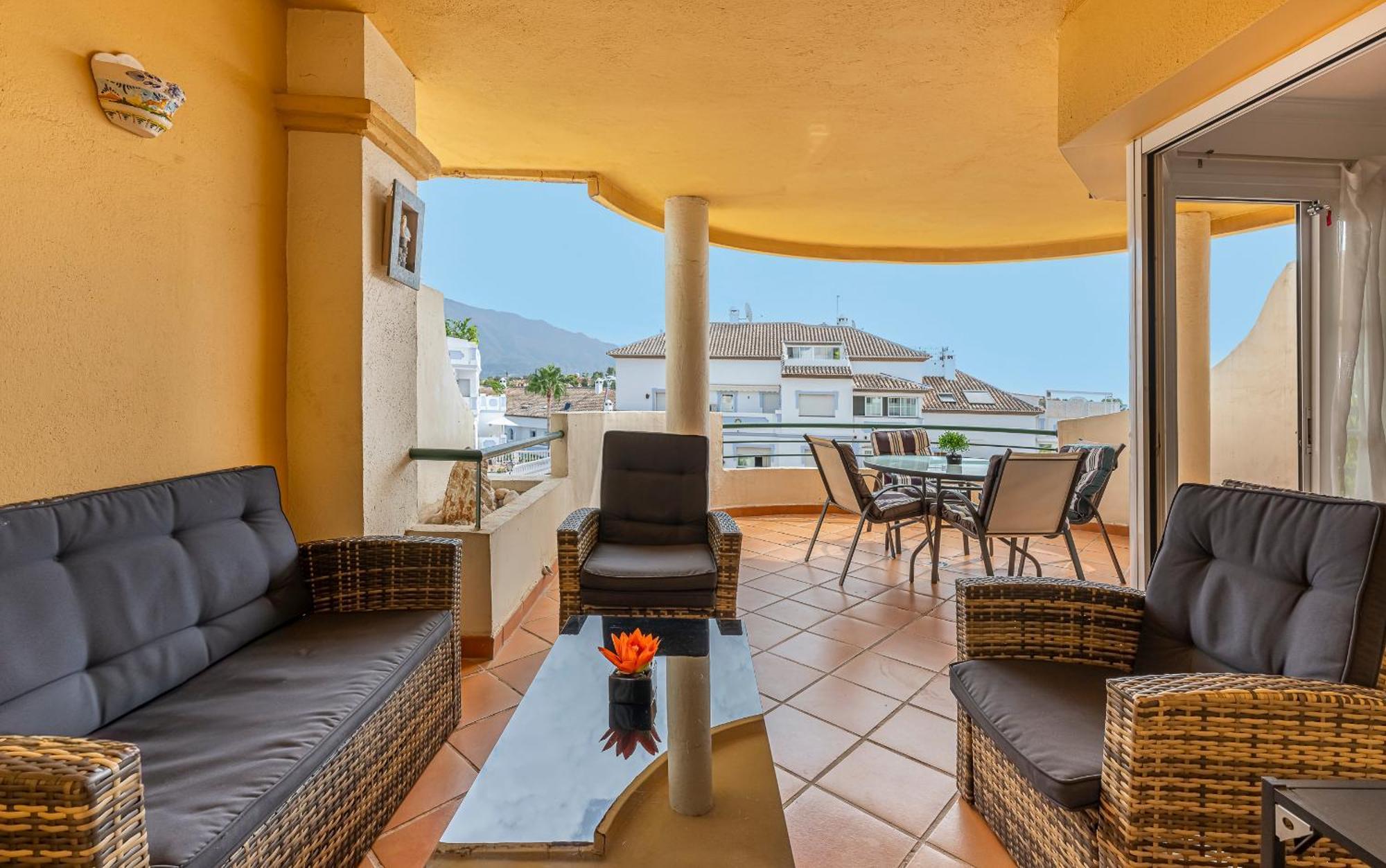 Recently Refurbished 2br Flat Pool In Puerto Banus Appartamento